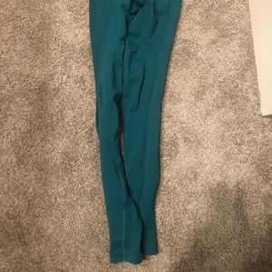 24’ Lululemon teal leggings Gently used  highwaist